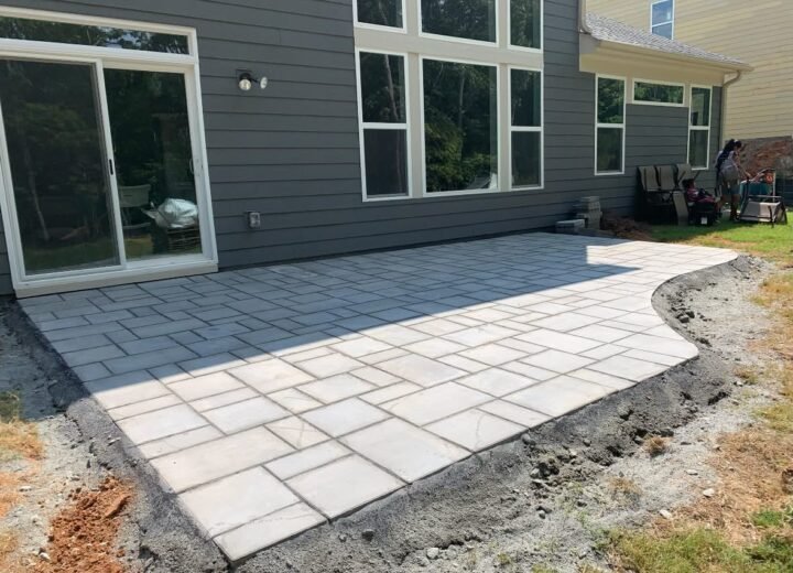 Stamped Concrete or Pavers? Choosing for Your Patio
